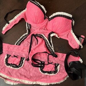 NWT Victorias Secret lingerie set